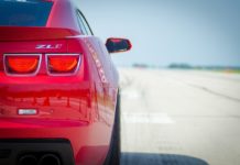 Como alugar um Camaro com desconto em Orlando? Aluguel camaro vermelho