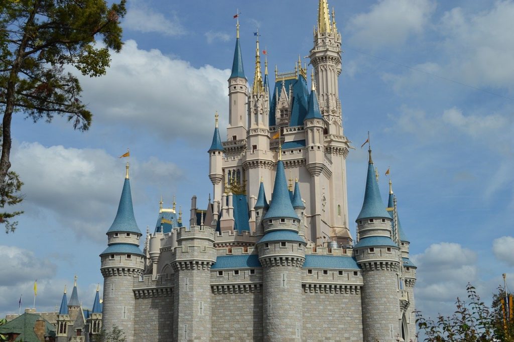 castelo do parque magic kingdom em orlando