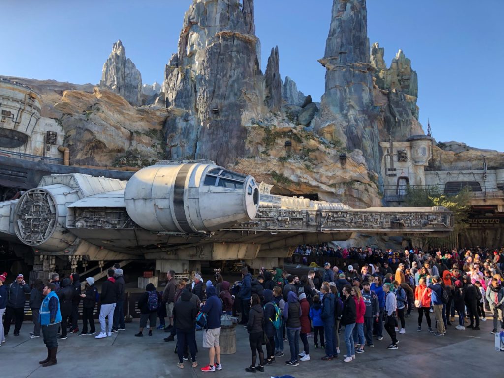 atração Galaxy’s Edge star wars na disney